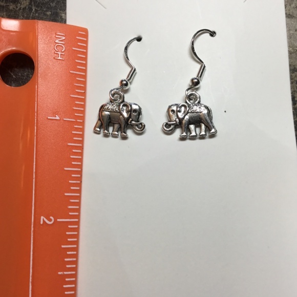 Elephant dangling earrings - Picture 2 of 2